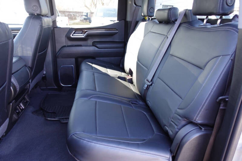 2024 GMC Sierra 1500 Elevation Standard
