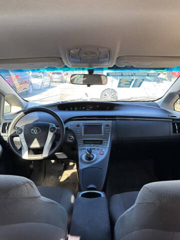2013 Toyota Prius One