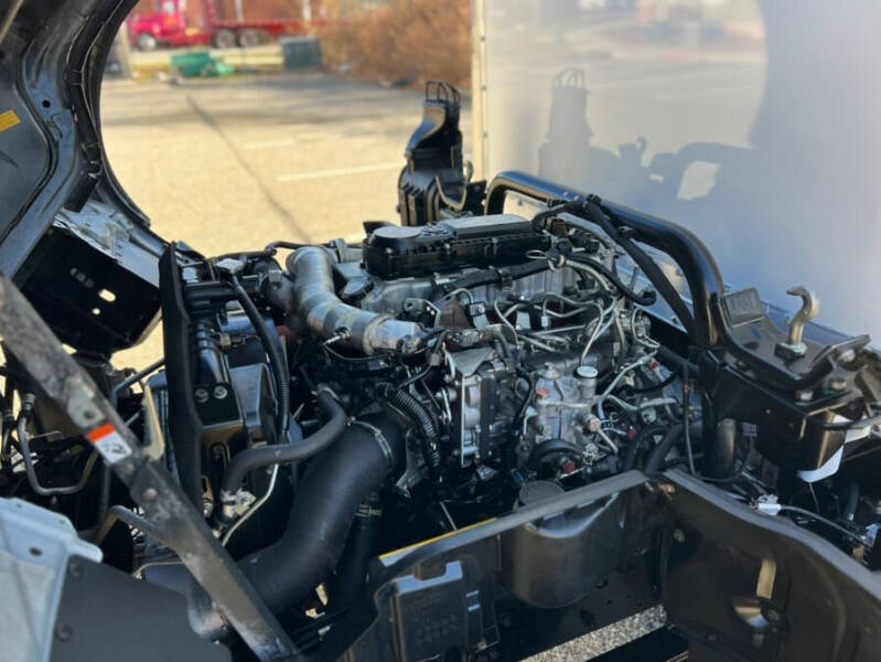 2020 Hino 195
