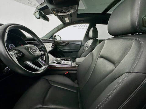 2023 Audi Q8 quattro Premium Plus 55 TFSI