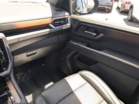 2025 GMC Yukon Denali