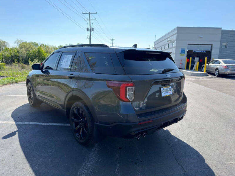 2022 Ford Explorer ST