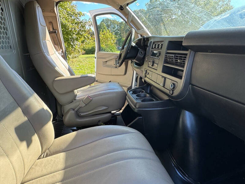 2016 GMC Savana 2500