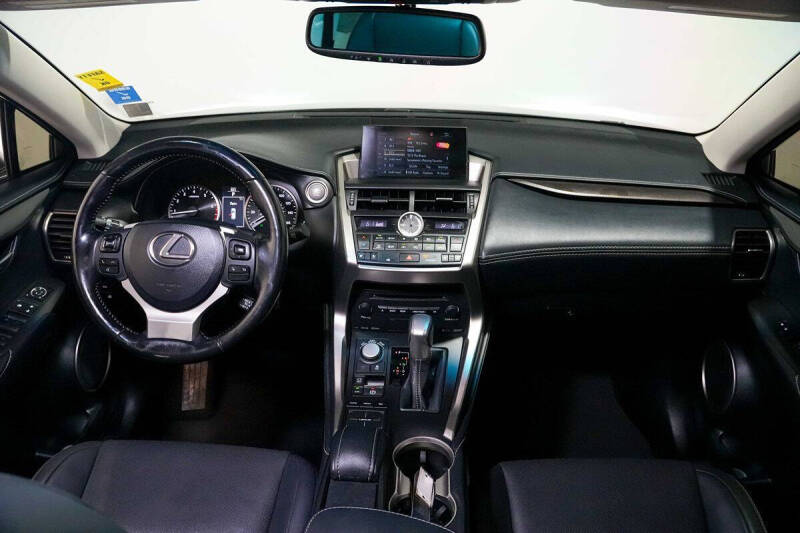 2017 Lexus NX 200t
