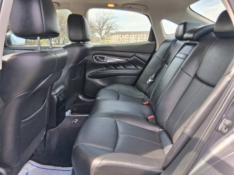 2011 Infiniti M37 x