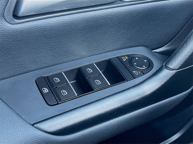 2025 Mazda CX-50 Hybrid Preferred