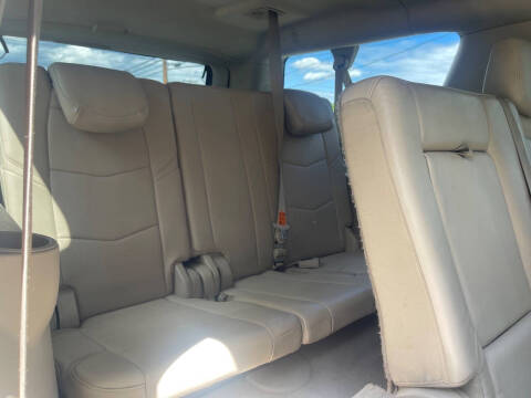 2017 Cadillac Escalade ESV Luxury