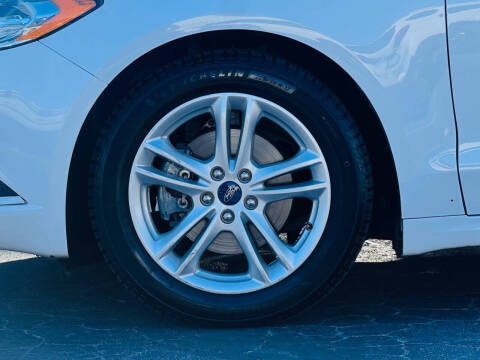 2018 Ford Fusion Hybrid SE