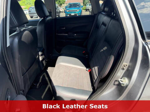 2023 Mitsubishi Outlander Sport SE