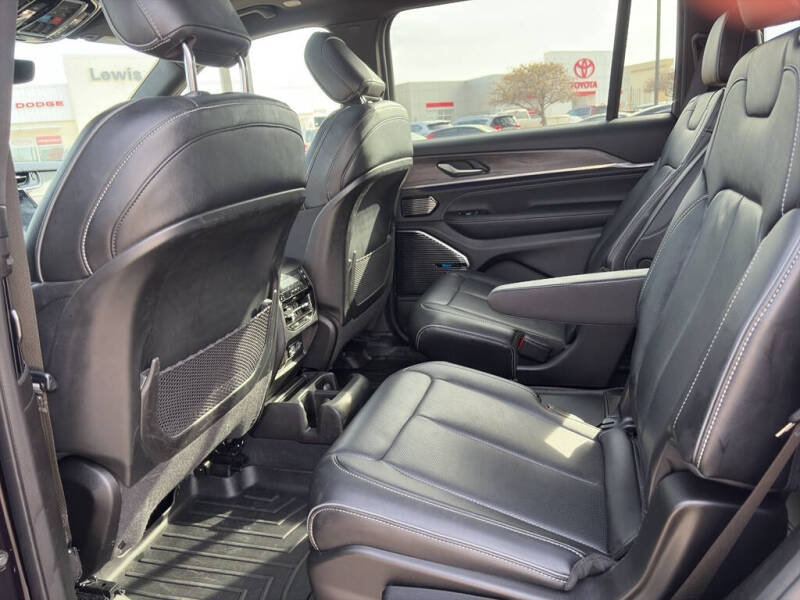 2022 Jeep Grand Cherokee L Overland