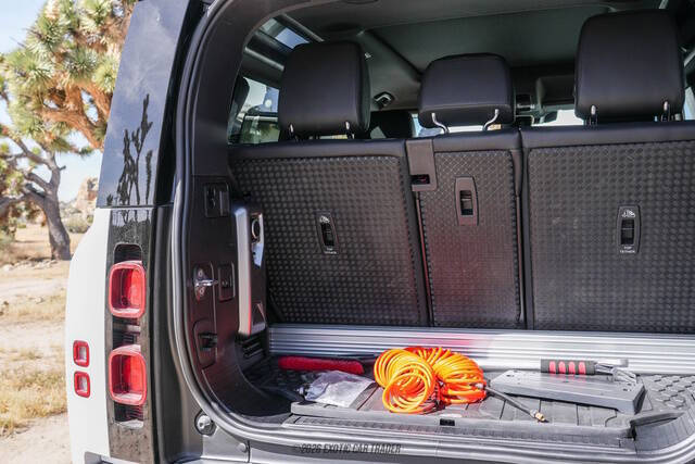 2023 Land Rover Defender 90 X-Dynamic SE
