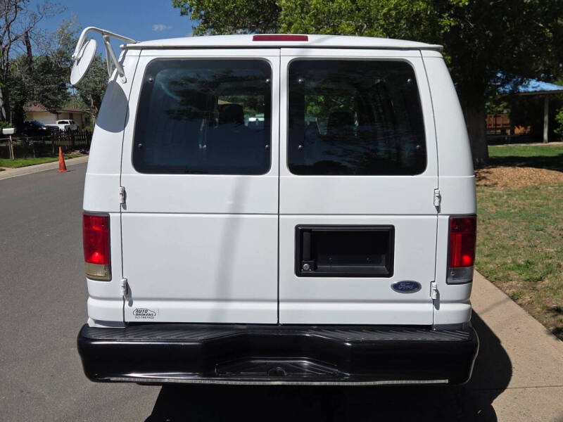 2011 Ford E-Series E-250