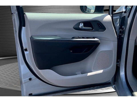 2024 Chrysler Pacifica Plug-In Hybrid