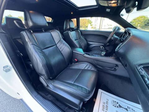 2016 Dodge Challenger SRT 392