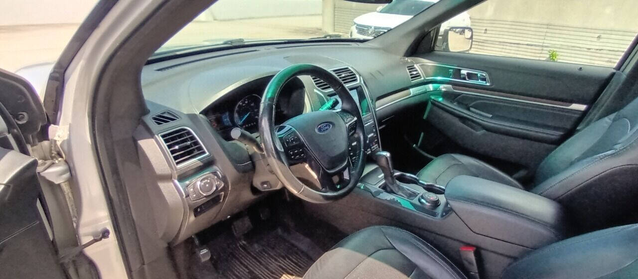 2017 Ford Explorer SUV / Crossover - $11,950