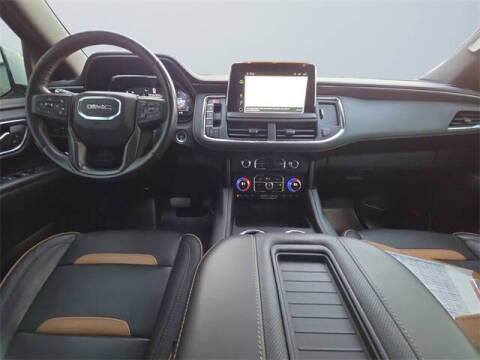 2023 GMC Yukon XL AT4