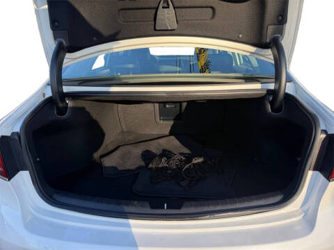 2020 Kia Cadenza Limited