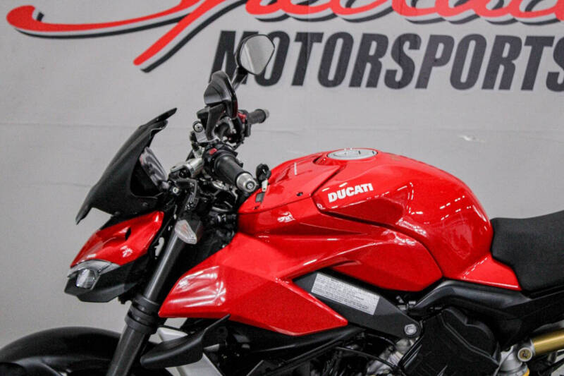 2021 Ducati Streetfighter V4