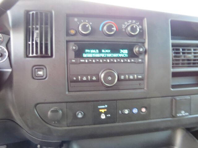 2025 Chevrolet Express 2500