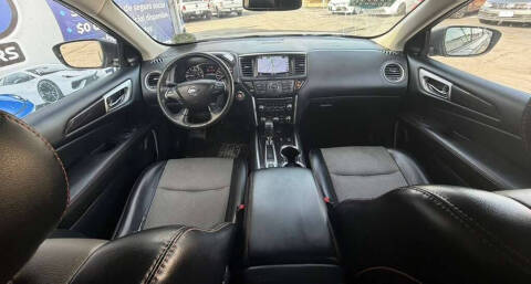 2019 Nissan Pathfinder SV