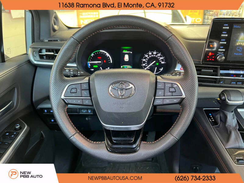 2023 Toyota Sienna XSE 7-Passenger