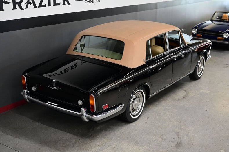 1972 Rolls-Royce SILVER CLOUD LWB