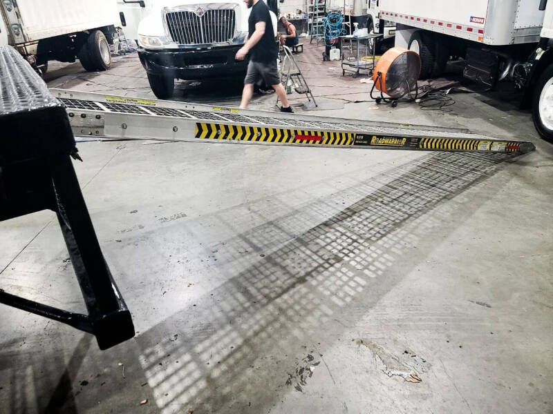 2016 Freightliner M2 106