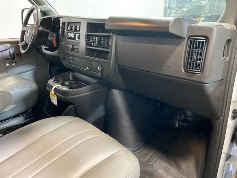 2026 Chevrolet Express 2500
