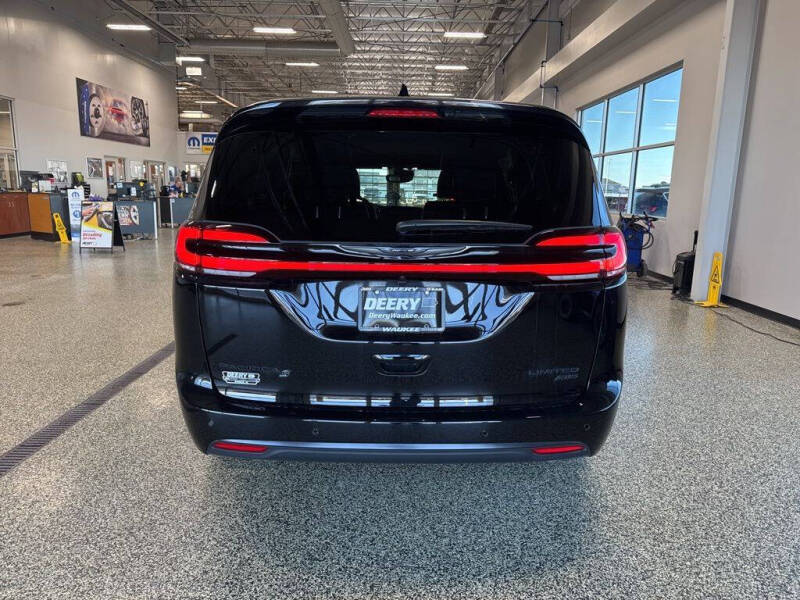 2026 Chrysler Pacifica Limited