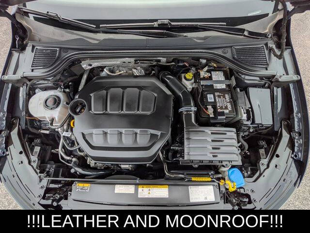 2022 Volkswagen Golf GTI SE
