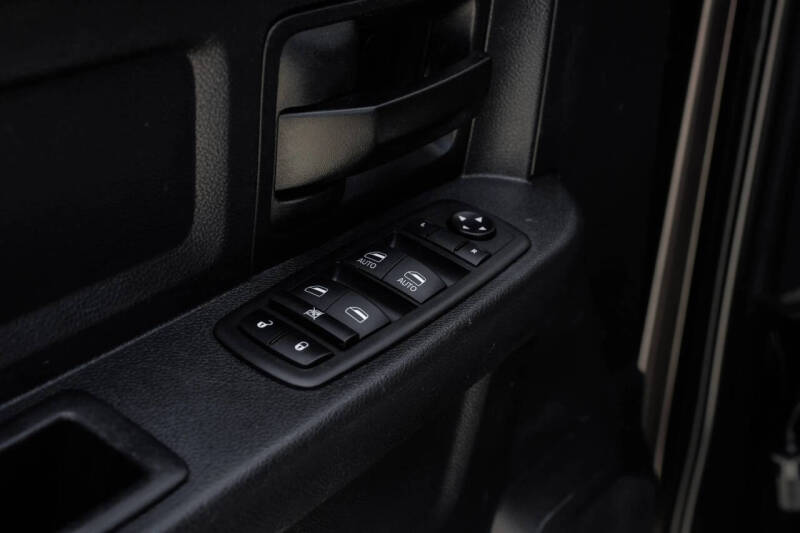 2016 RAM 2500 Power Wagon Tradesman