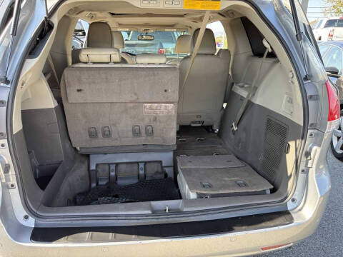 2014 Toyota Sienna