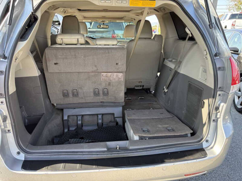 2014 Toyota Sienna