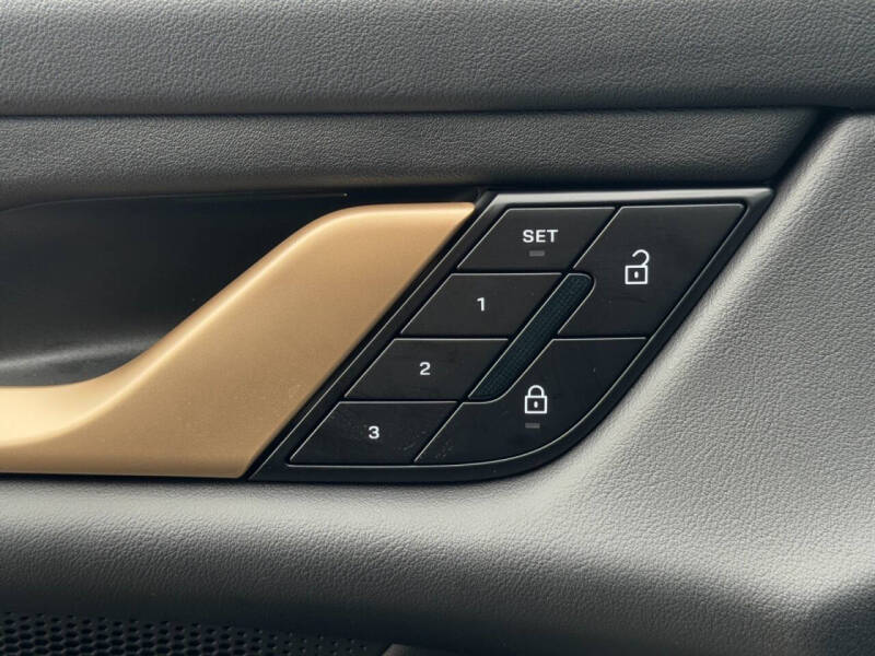 2025 Porsche Taycan 4S