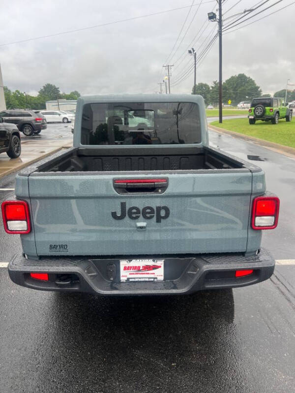 2026 Jeep Gladiator Sport S