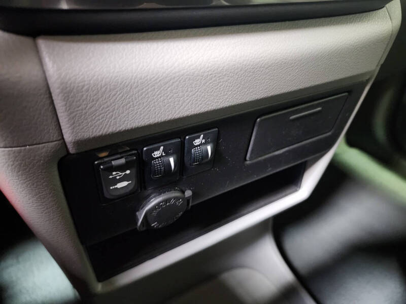 2017 Toyota Sienna XLE 8-Passenger