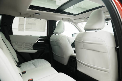 2025 Mitsubishi Outlander SEL