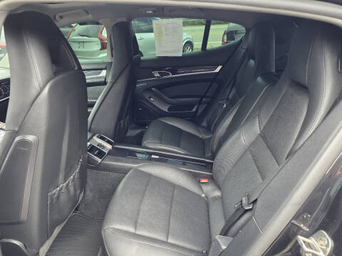 2011 Porsche Panamera 4