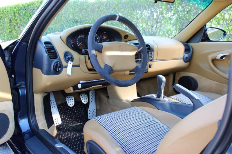 1999 Porsche 911 Carrera