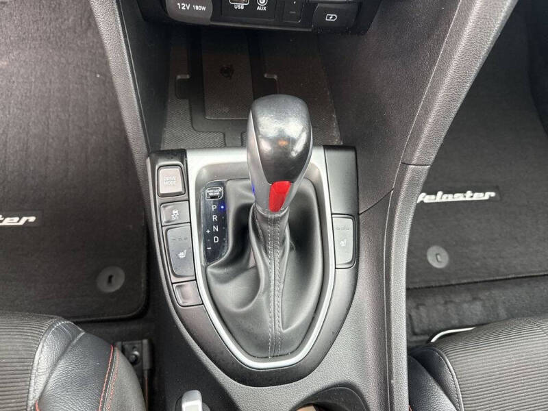 2020 Hyundai Veloster