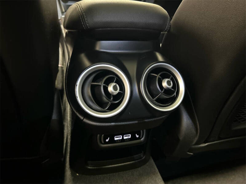 2022 Alfa Romeo Stelvio Ti