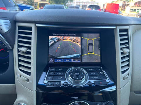 2011 Infiniti FX35