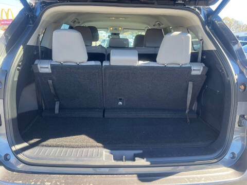 2021 Toyota Highlander LE