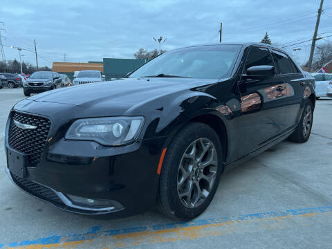 2015 Chrysler 300 for sale at Julian Auto Sales in Warren MI