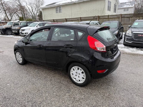 2016 Ford Fiesta S
