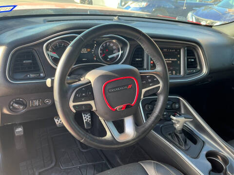 2016 Dodge Challenger SXT Plus