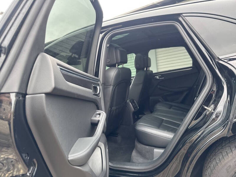 2023 Porsche Macan GTS