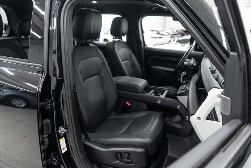 2024 Land Rover Defender 110 P400 X-Dynamic SE