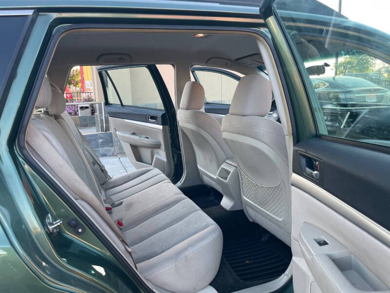 2014 Subaru Outback 2.5i