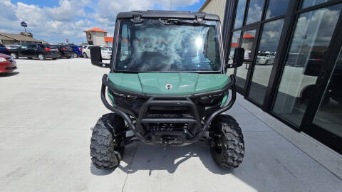 2025 Can-Am Defender